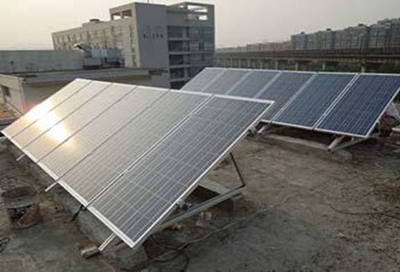 給屋頂降降溫 家庭光伏電站的“副作用”(圖1) 給屋頂降降溫 家庭光伏電站的“副作用”(圖1)